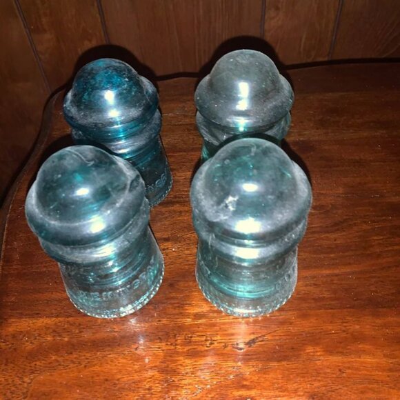 Various glass insulators. 1940s-1960s great vintage condition. Price per each - Picture 3 of 9
